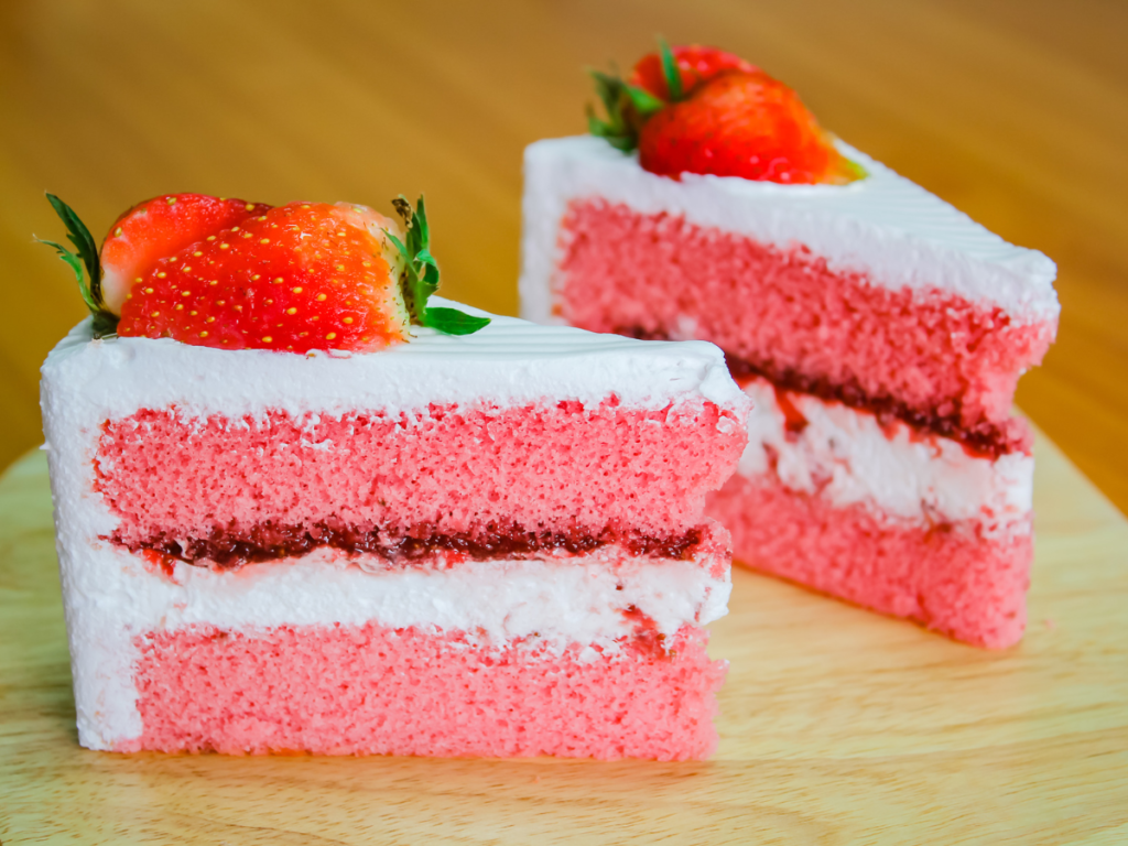 strawberry cake, cake flavor